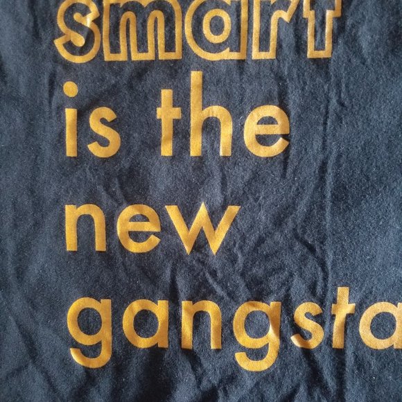 Black tshirt - Picture 3 of 4